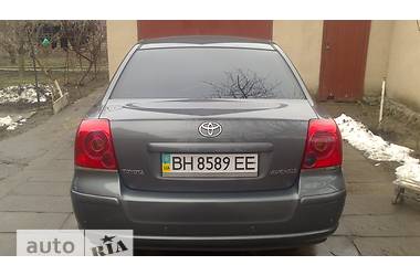 Седан Toyota Avensis 2003 в Одесі