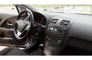 Седан Toyota Avensis 2008 в Киеве