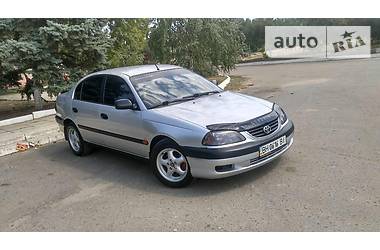 Седан Toyota Avensis 2002 в Одессе