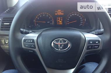  Toyota Avensis 2011 в Ровно