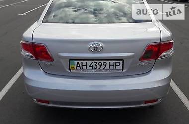 Седан Toyota Avensis 2011 в Киеве