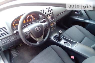 Універсал Toyota Avensis 2011 в Львові