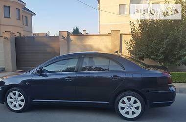 Седан Toyota Avensis 2004 в Одессе