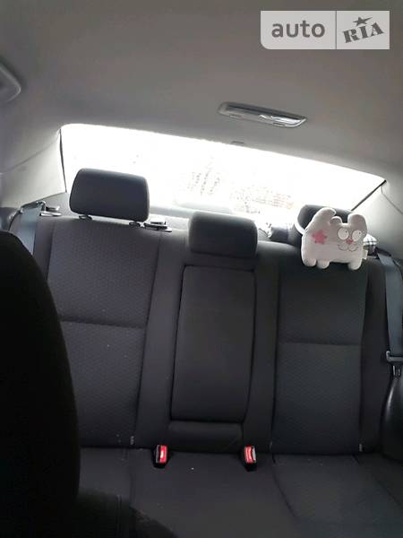 Седан Toyota Avensis 2005 в Одессе