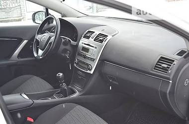 Седан Toyota Avensis 2014 в Красилове