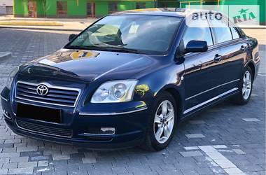 Седан Toyota Avensis 2003 в Ивано-Франковске