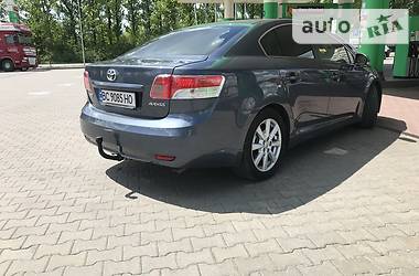 Седан Toyota Avensis 2009 в Бродах