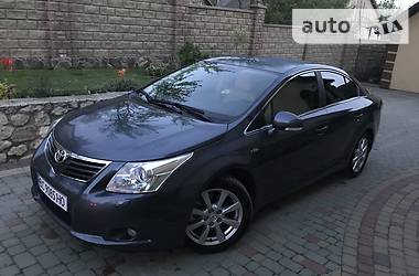 Седан Toyota Avensis 2009 в Бродах