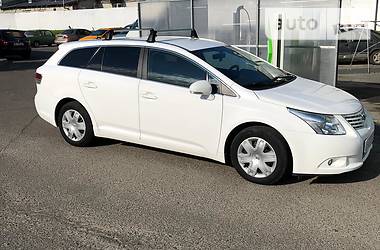 Универсал Toyota Avensis 2011 в Львове