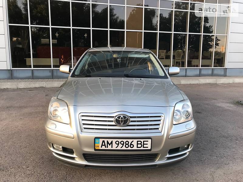 Седан Toyota Avensis 2003 в Бердичеві