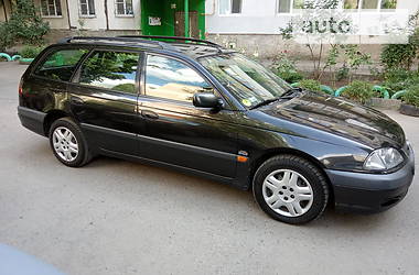 Универсал Toyota Avensis 2001 в Одессе