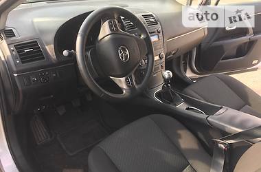 Універсал Toyota Avensis 2010 в 