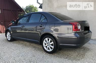 Седан Toyota Avensis 2008 в Тернополе