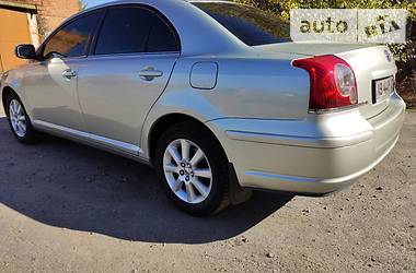 Седан Toyota Avensis 2008 в Казатине