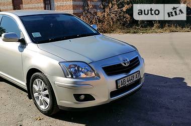 Седан Toyota Avensis 2008 в Казатине