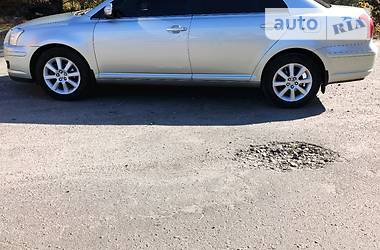 Седан Toyota Avensis 2008 в Казатине