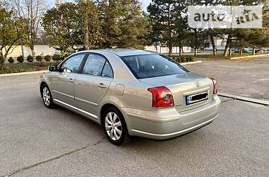 Седан Toyota Avensis 2007 в Никополе