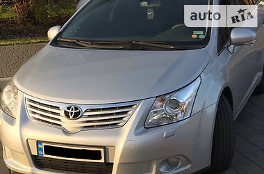 Универсал Toyota Avensis 2009 в Черкассах