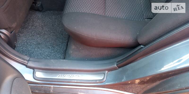 Универсал Toyota Avensis 2006 в Тернополе