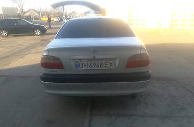 Седан Toyota Avensis 2001 в 