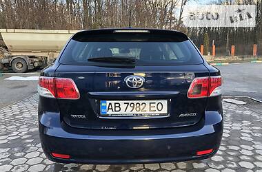 Універсал Toyota Avensis 2010 в Вінниці