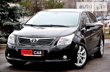 Седан Toyota Avensis 2012 в 