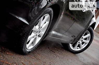 Седан Toyota Avensis 2012 в 