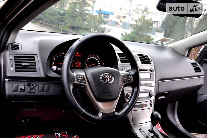 Седан Toyota Avensis 2012 в Киеве фото 27 Седан Toyota Avensis 2012 в Киеве