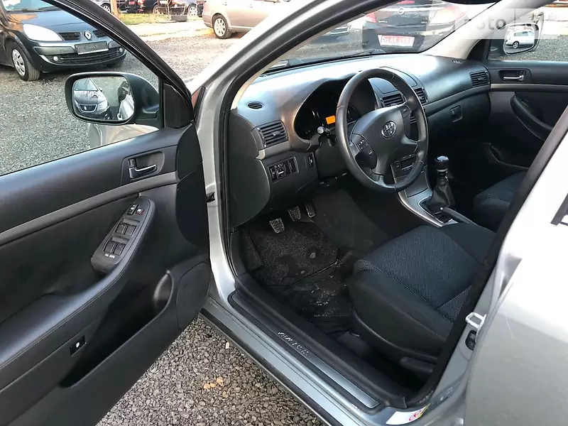 Универсал Toyota Avensis 2008 в 