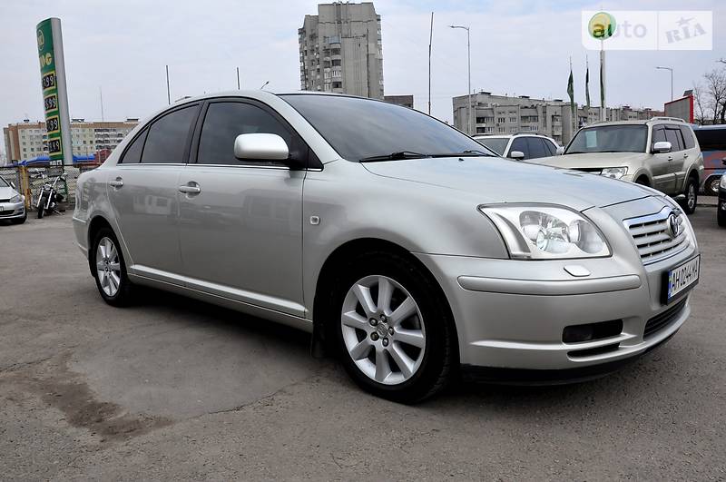 Седан Toyota Avensis 2006 в 