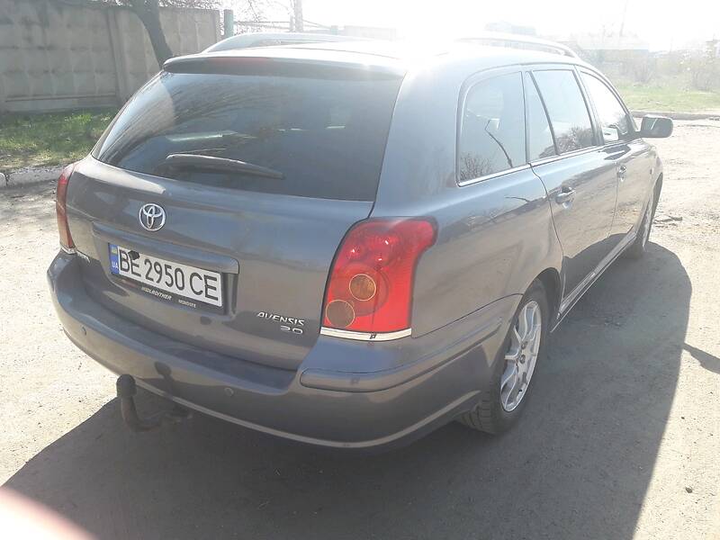 Універсал Toyota Avensis 2003 в Первомайську
