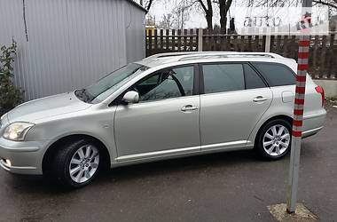 Универсал Toyota Avensis 2004 в 