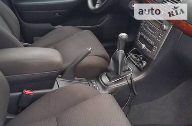 Универсал Toyota Avensis 2004 в 