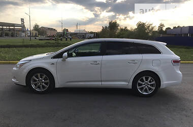 Універсал Toyota Avensis 2011 в 