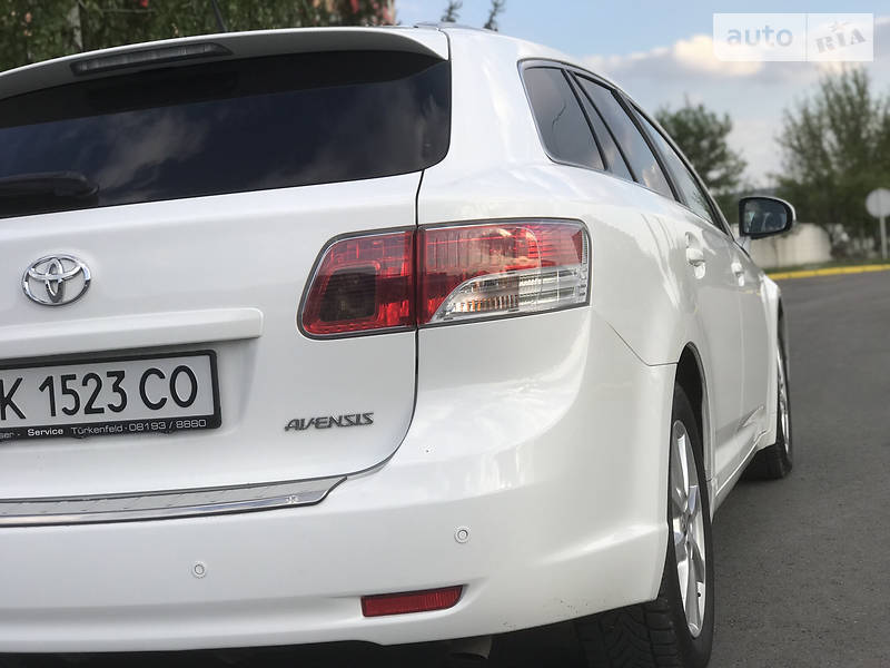Універсал Toyota Avensis 2011 в Дубні фото 24 Універсал Toyota Avensis 2011 в Дубні