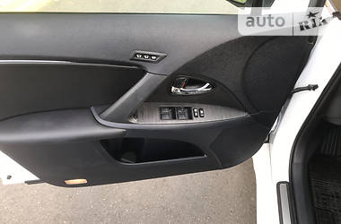 Універсал Toyota Avensis 2011 в 
