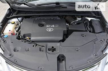 Седан Toyota Avensis 2009 в 
