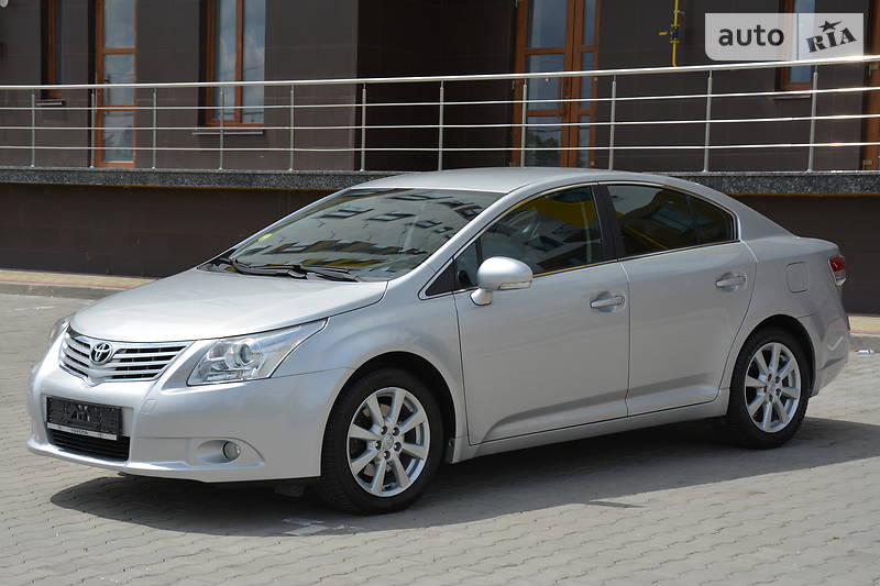 Седан Toyota Avensis 2009 в 
