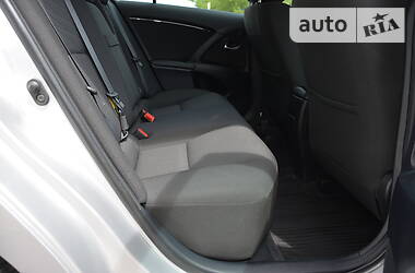 Седан Toyota Avensis 2009 в 