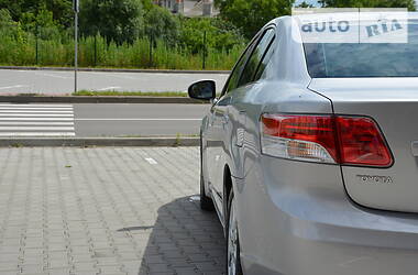 Седан Toyota Avensis 2009 в 