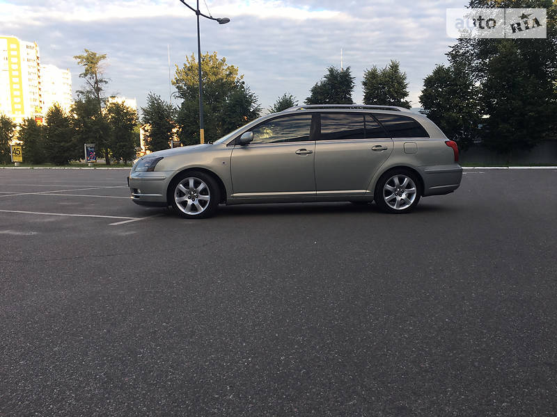 Універсал Toyota Avensis 2005 в Броварах