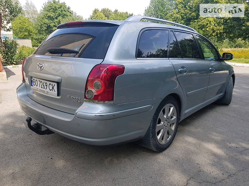 Універсал Toyota Avensis 2009 в Дунаївцях