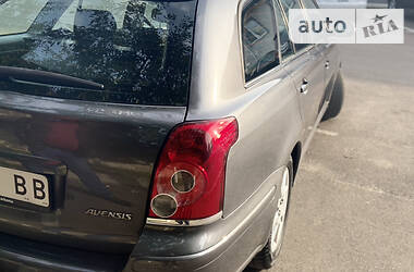 Универсал Toyota Avensis 2006 в Ровно