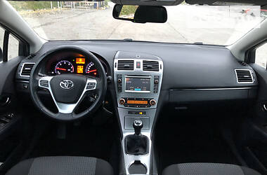 Универсал Toyota Avensis 2013 в Львове