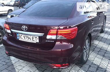Седан Toyota Avensis 2012 в Львове