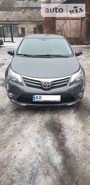 Седан Toyota Avensis 2012 в Харкові