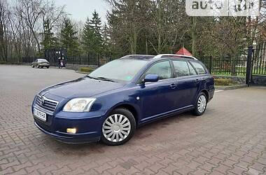 Універсал Toyota Avensis 2005 в Миргороді