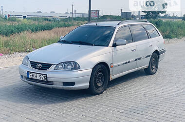 Універсал Toyota Avensis 2001 в Одесі
