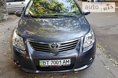 Седан Toyota Avensis 2010 в Херсоне