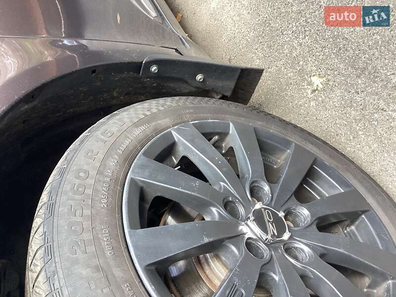 Універсал Toyota Avensis 2009 в Києві